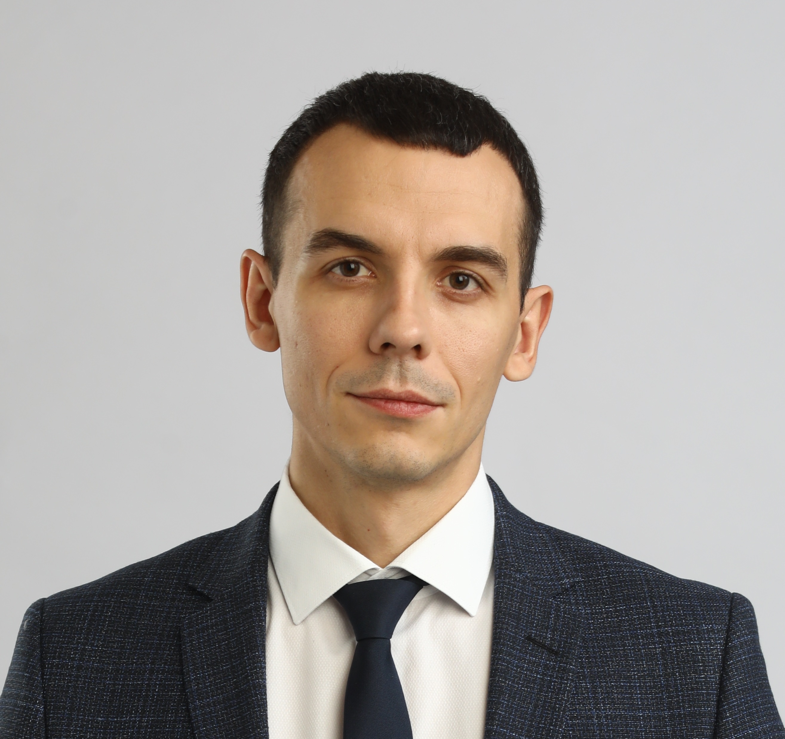 Александр Елизаров